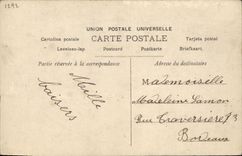 CPA Fantaisie Femme Eventail