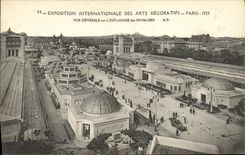 VINTAGE POSTCARD Expostition International of decorative arts View on the esplanade of the invalids