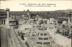 CPA Paris Expostition des arts decoratifs Vue generale sur l'esplanade des invalides