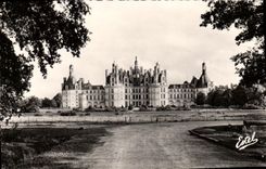 MODERN CARD the Castle De Chambord principal frontage