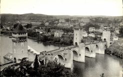 MODERN CARD Cahors the Valentre Bridge and the district of the station