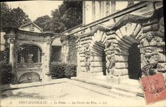 CPA Fontainebleau Le Palais La Grotte des pins 