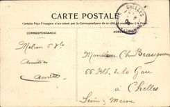 VINTAGE POSTCARD Drill De Fontainebleau Fountain of the mount chauvet