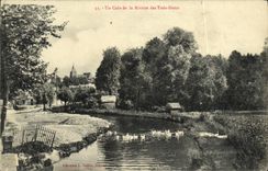 VINTAGE POSTCARD Uncoin of the river of the three doms