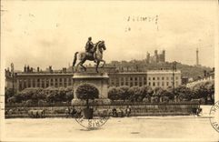 VINTAGE POSTCARD Lyon Places Bellecour Statue of Louis XVI