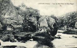CPA Lathus Vue du Petit Pont de Chez Ragon