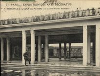 CPA Paris Exposition Des Arts Decoratifs Peristyle de la cour des metiers