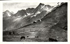 CPA Plateau De Bellevue Montee vers Voza et chaine des aiguilles Train