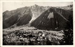 CPA Chamonix Vue generale Et Le Brevent