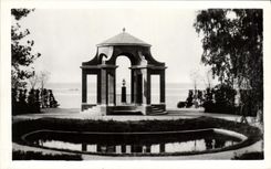 VINTAGE POSTCARD Evian Les Bains the Monument of the countess of Noailles
