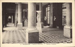 VINTAGE POSTCARD Malmaison Hall Of Honor