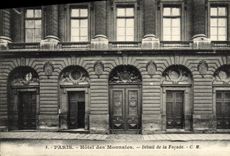 CPA Paris Hotel Des Monnaies Detail De La Facade