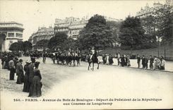 CPA Paris Avenue Du Bois De Boulogne Depart Du President De La Republique aux courses de Longchamp 