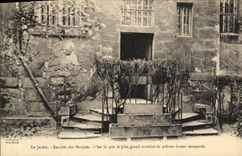 VINTAGE POSTCARD Paris Staircase of the martyrs