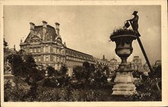 CPA Paris la Pavillon de Marsan au Jardin des Tuileries