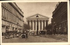 CPA Paris La Madeleine et la rue royale