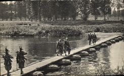 CPM Militaria Passerelle sur sacs Habert
