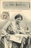 CPA Journaux et Lecteurs Femme Le petit parisien Journal
