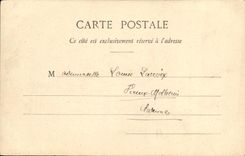 VINTAGE POSTCARD Newspapers and Readers Woman the small Parisian Newspaper