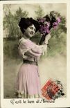 VINTAGE POSTCARD Cest the bond of friendship Woman