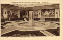 CPA Exposition des Arts Decoratifs Modernes Paris Cour des Metiers 