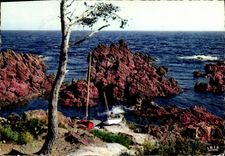 POSTAL MODERNA dimensión de las reflexiones azules de la cala de la playa