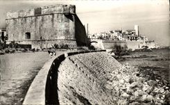 VINTAGE POSTCARD Antibes the Citadel and the Old city