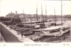 CPA Antibes Le Port Baetaux 