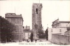 CPA Antibes La Place du Chateau