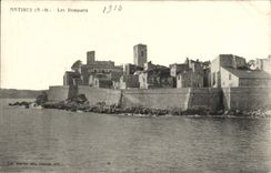 CPA Antibes Les Remparts