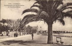 VINTAGE POSTCARD Cannes Walk of the Small cross and Carlton Hotel