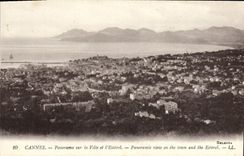CPA Cannes Panorama sur la Ville et L'Esterel 