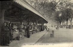 VINTAGE POSTCARD Cannes Market with the Flowers