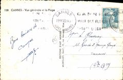 CPA Cannes Vue Generale et la Plage