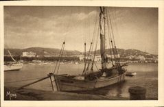 CPA Cannes Le Port Vu Du Quai St Pierre Bateau