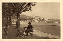 CPA Cannes Le Casino et Les Allees de la Liberte Enfant Vieillard