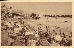 CPA Cannes Les Hotels La Plage 