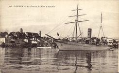 CPA Cannes Le Port et le Mont Chevalier Bateau