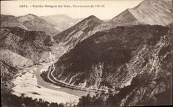 Catarata de Valle de la POSTAL de la VENDIMIA de los alrededores del VAr de Niza