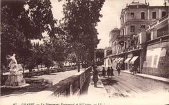 CPA Grasse Le monument Fragonard et le casino