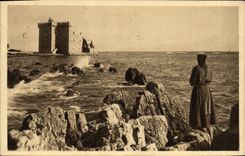 CPA Abbaye de N D de Lerins lle Saint Honorat Devant l'immensite