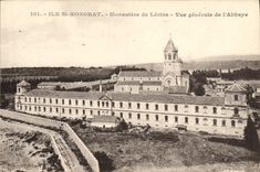 VINTAGE POSTCARD Island Saint Honorat Monastery of Lerins View of the Abbey
