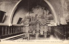 VINTAGE POSTCARD Island Saint Honorat Abbey of Lerins Chapter room