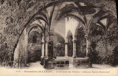 CPA Montastere de Lerins Interieur du Vieux Chateau Vieux Saint Honorat