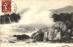 CPA lle Saint Honorat Un Coup de Mer 
