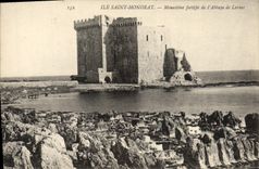 CPA lle Saint Honorat Monastere fortifie de l'Abbaye de Lerins