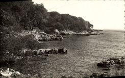 MODERN CARD the Saint Marguerite Cannes Restoring the Iron boiler