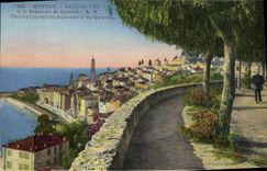CPA Menton La Vieille Ville et le boulevard de Garavan 