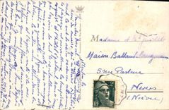 CPA Menton La Port et la Vieille Ville Bateau