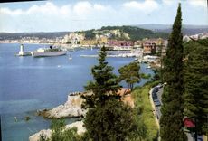 CPM Nice Cote D'Azur Le Napoleon sortant du port Bateau 